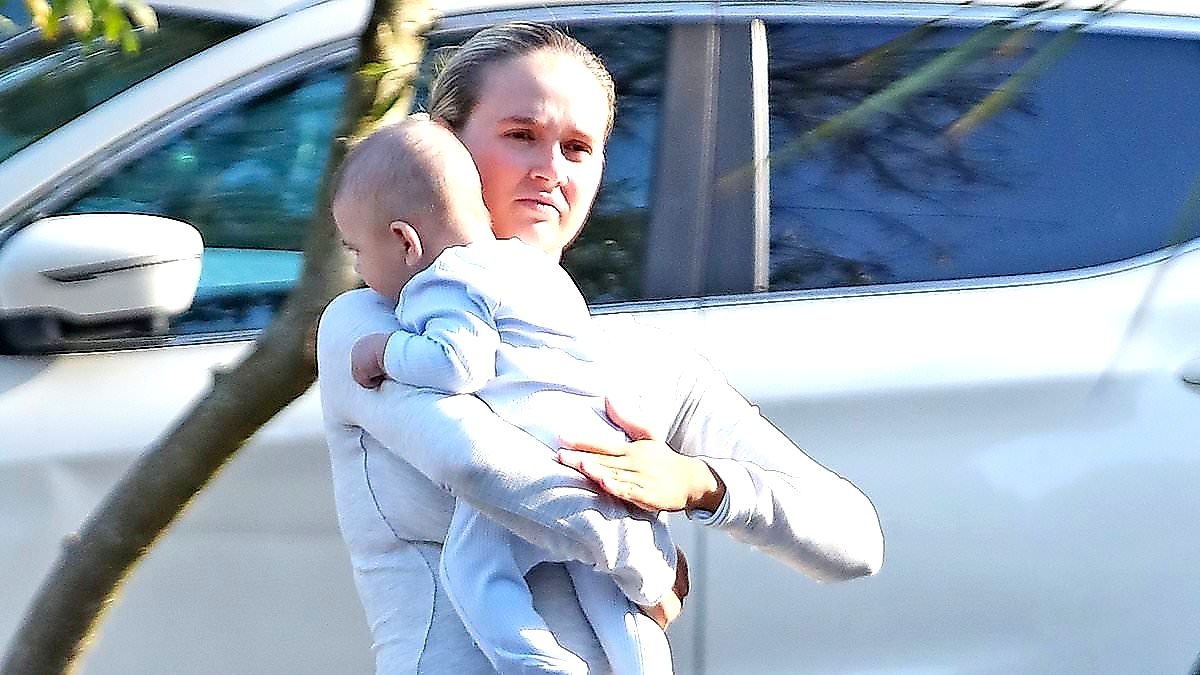Molly‑Mae Hague’s 4‑Month‑Old Son Midas Lunch In Cheshire Shakes Fans