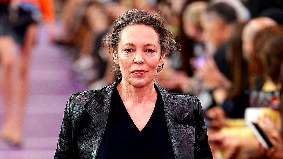 Olivia Colman's 52-year-old silver hair walk turns Paris runway buzz