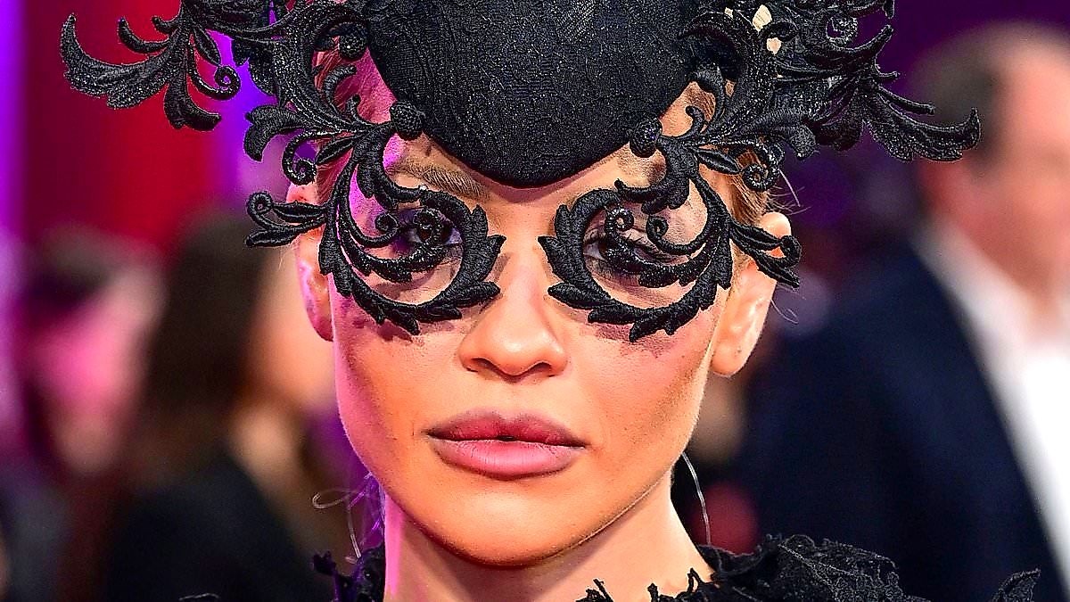 Rita Ora's 35 Lace Gown at Klara Premiere Faces £3.2 Million Lawsuit