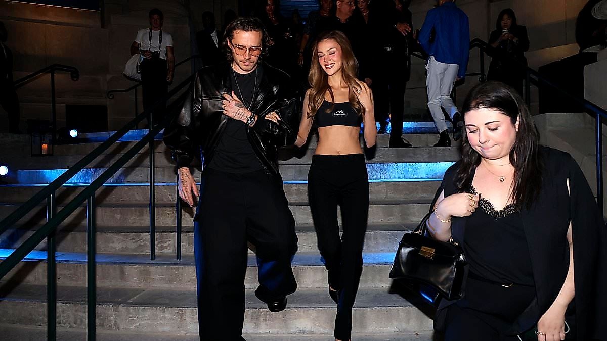 Brooklyn Beckham's 500‑meter standoff with Romeo shocks Paris crowds