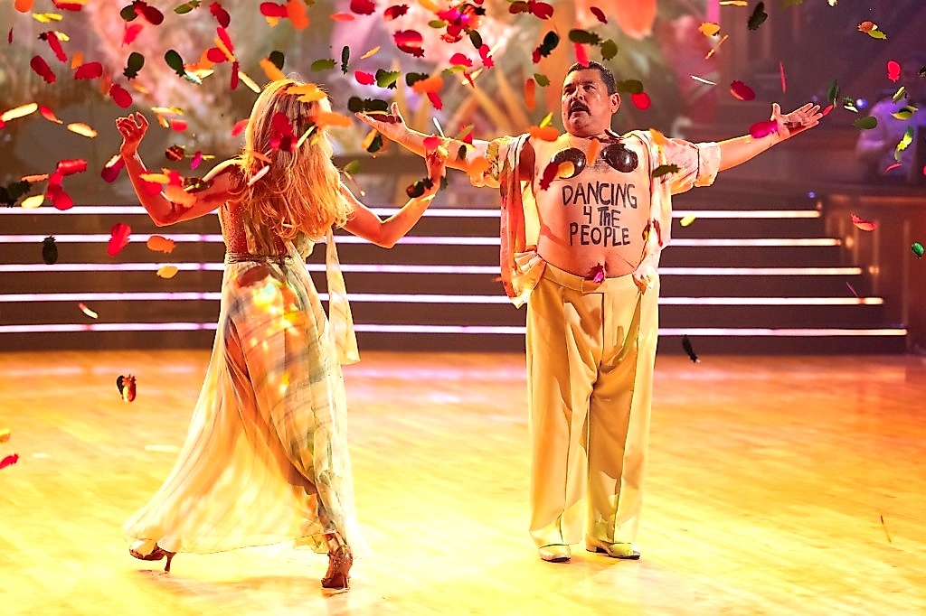 Guillermo Rodriguez's shirtless foxtrot on DWTS shocks fans worldwide