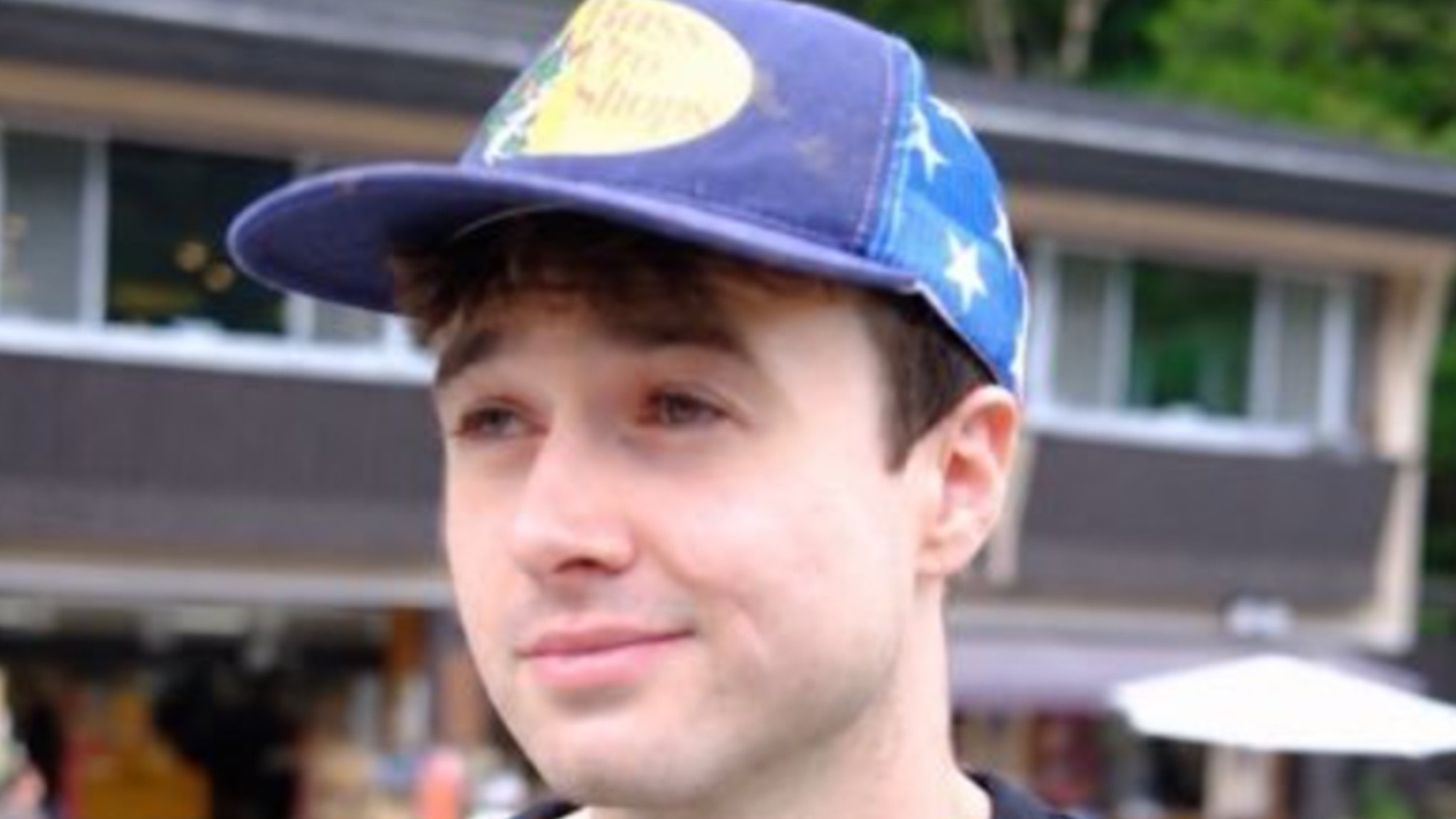 Jacob Coxon Walks Out of Anthropic, Alarmed by Rapid AI Rollouts