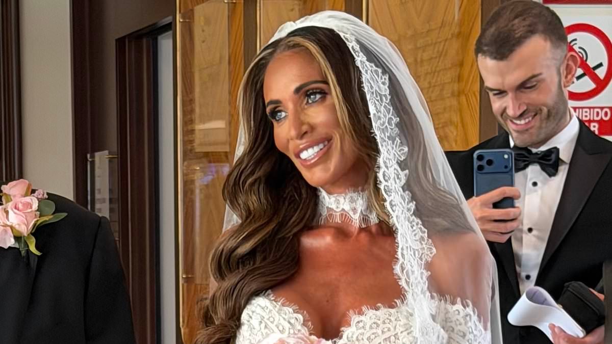 Amy Childs & Billy Delbosq Secretly Wed Again in Mallorca