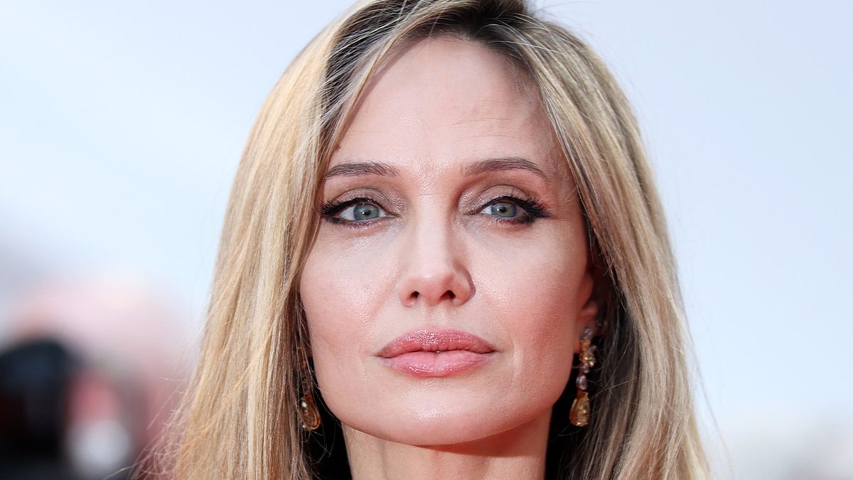 Angelina Jolie sells 24‑million LA mansion, her next home is unknown