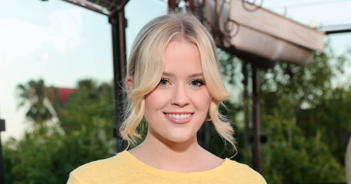 Ava Phillippe reveals anxiety that trapped her, urging teens to speak