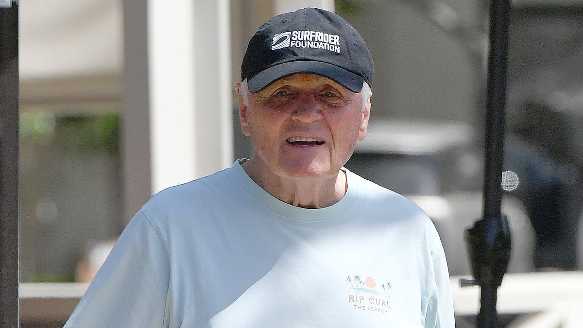 Bruce Johnston Leaves Beach Boys Tour, Sips Coffee in Montecito