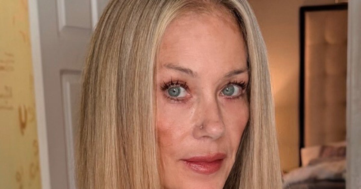 Christina Applegate Reveals New Blonde Hair, Her Hospital Triumph
