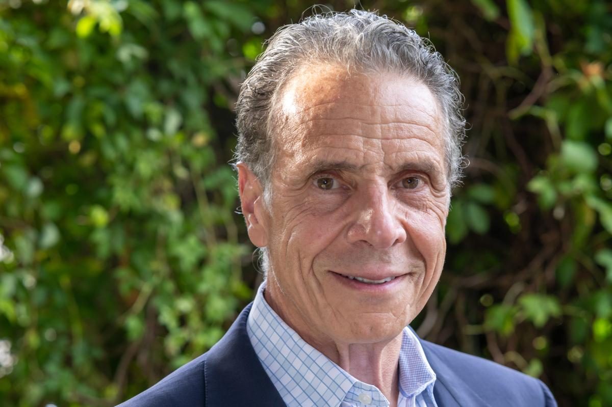 Cuomo blames Instagram for destroying young Jews' historical memory