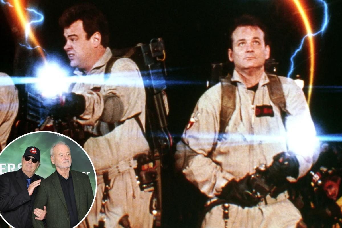 Bill Murray & Dan Aykroyd hijack police bikes for Ghostbusters II race