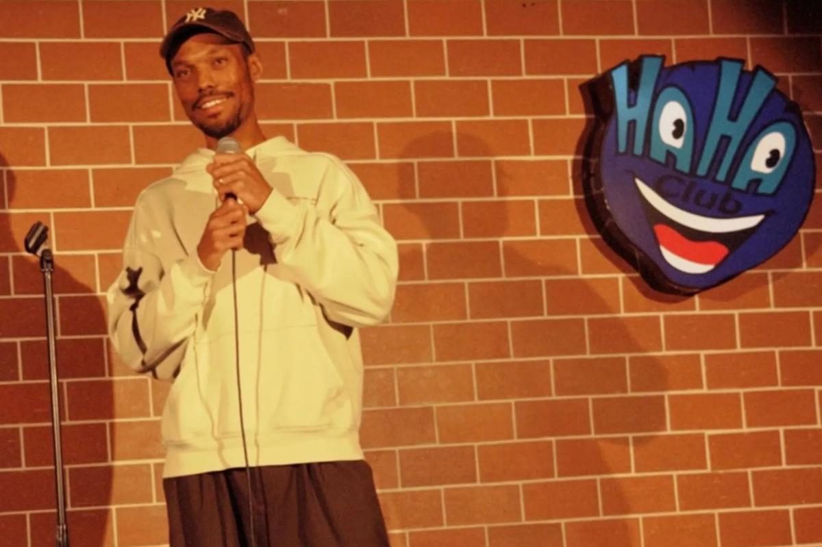 Myles Murphy Shocks NYC Comedy Club with 5‑Minute Set