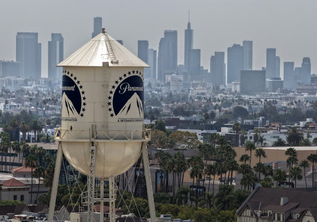 FCC OKs Paramount‑Warner deal, letting Middle Eastern investors own 49.5%