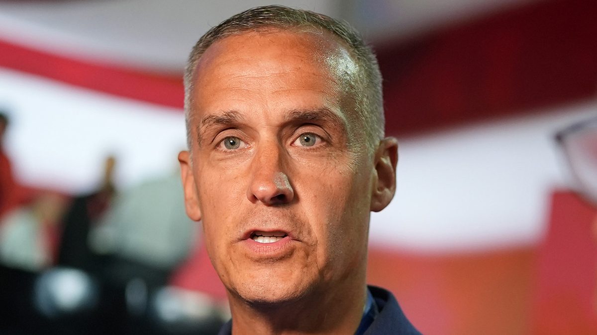 Lewandowski Tries to Sell Secret Visa Routes for Cash in Qatar Deal