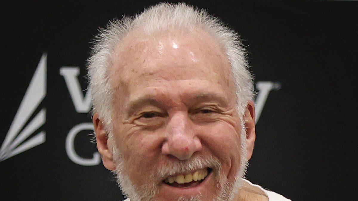 Popovich weds ex‑assistant Mike Budenholzer’s former wife in Texas