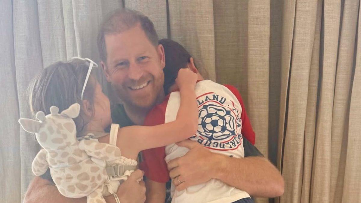 Prince Harry's secret trick erases Archie & Lilibet's Monday blues