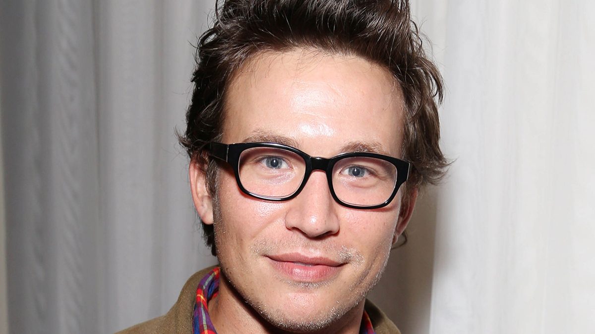 Jonathan Taylor Thomas Kicks Deputy, Arrested in Malibu Skirmish