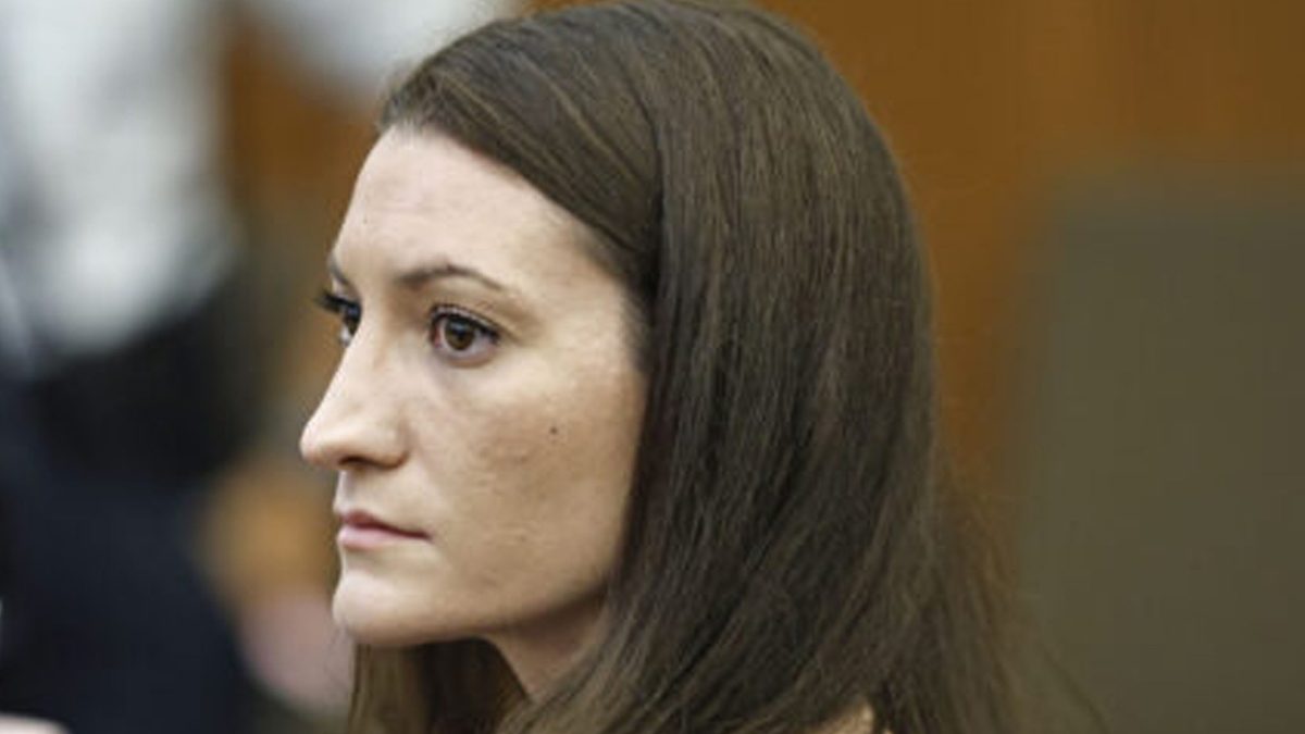 Judge defies expectations, keeps Clancy holdout juror on trial