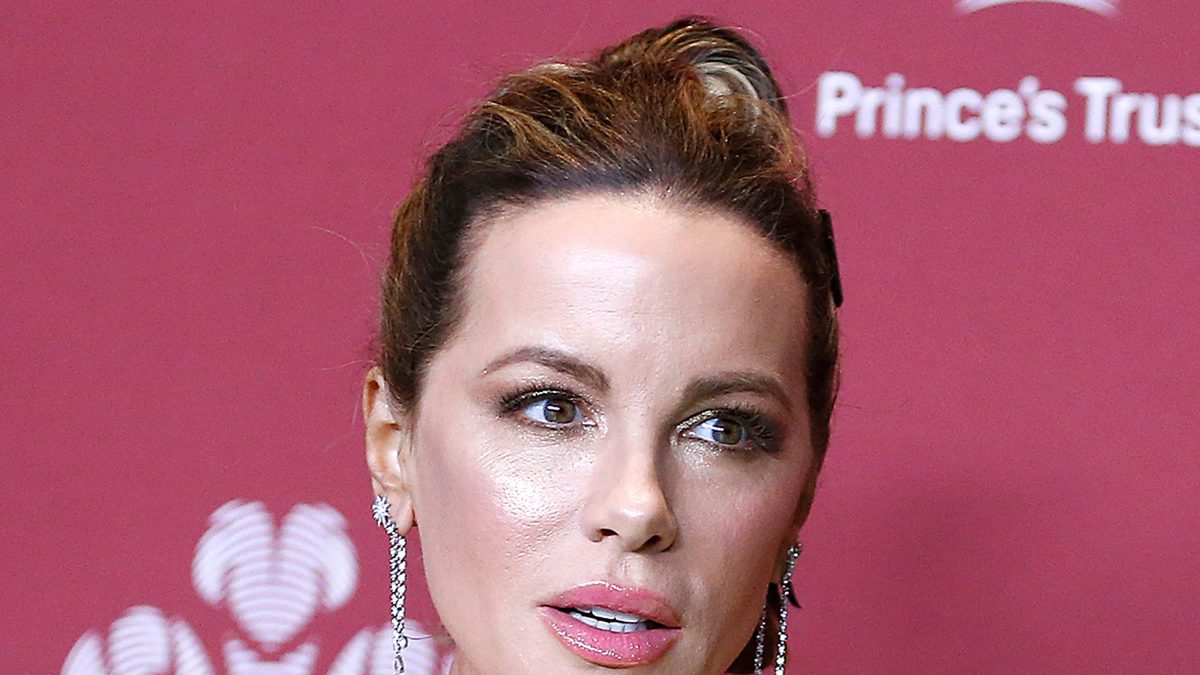 Kate Beckinsale empties Instagram, posts black square and rainbow—why?