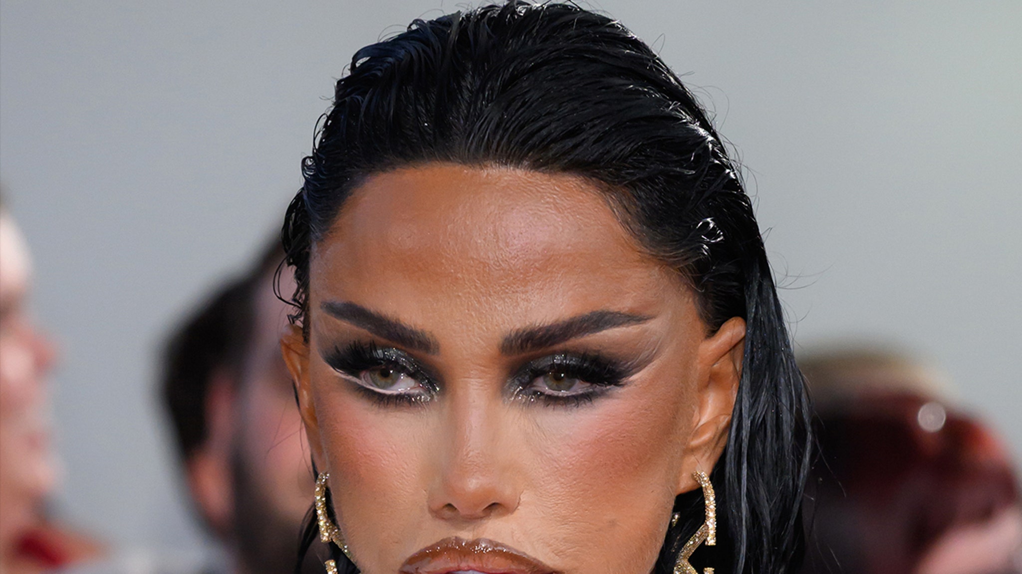 Katie Price shocks fans with new look after TV Awards surgery reveal