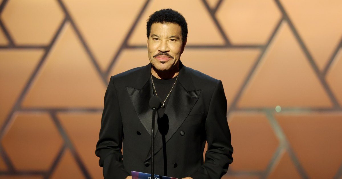 Heart Surgery Shock Forces Lionel Richie to Scrap Tour Dates