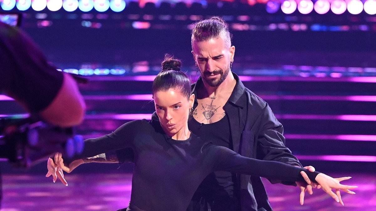 Maura Higgins weeps, snags 19‑point shock to stay in DWTS