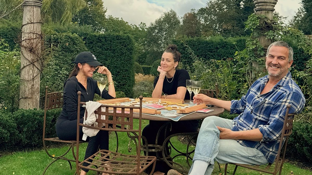 Kelly Zajfen snaps warm, intimate moments of Meghan & Harry in England