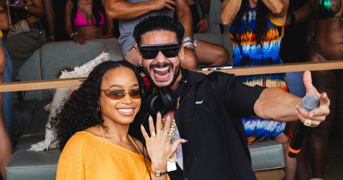 Las Vegas surprise proposal turns Nikki Hall into DJ Pauly D's love