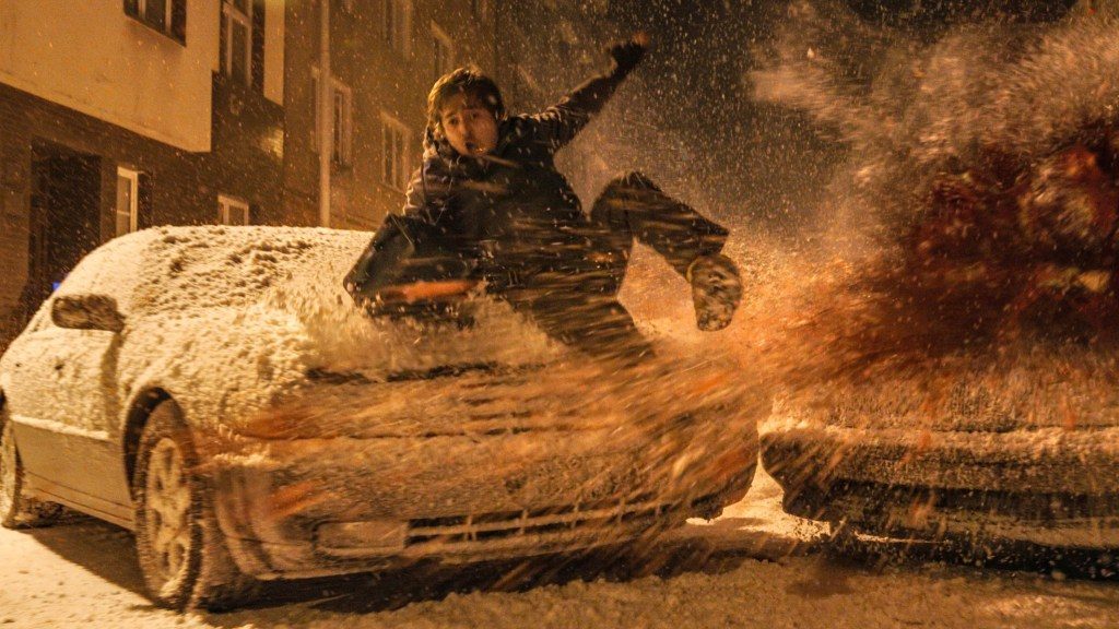 Austin Abrams spills on the freezing stunt that made him tremble