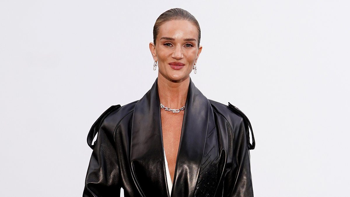 Rosie Huntington‑Whiteley rocks metal trench at Burberry 170th finale