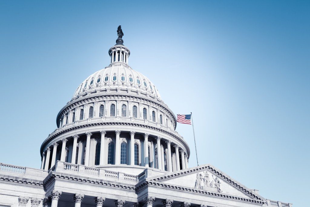 Hollywood's 20% Tax Revamp Fires Filming Rush, Senators Unveil