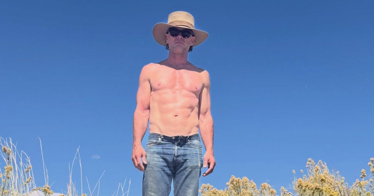 Walton Goggins Shows Off Shocking Six‑Pack on Eastern Sierra Adventure