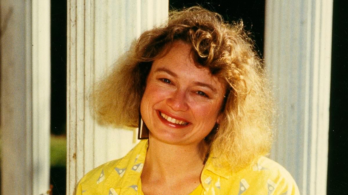 Sally Rapp's shocking exit; Home and Away stars now live secret lives.